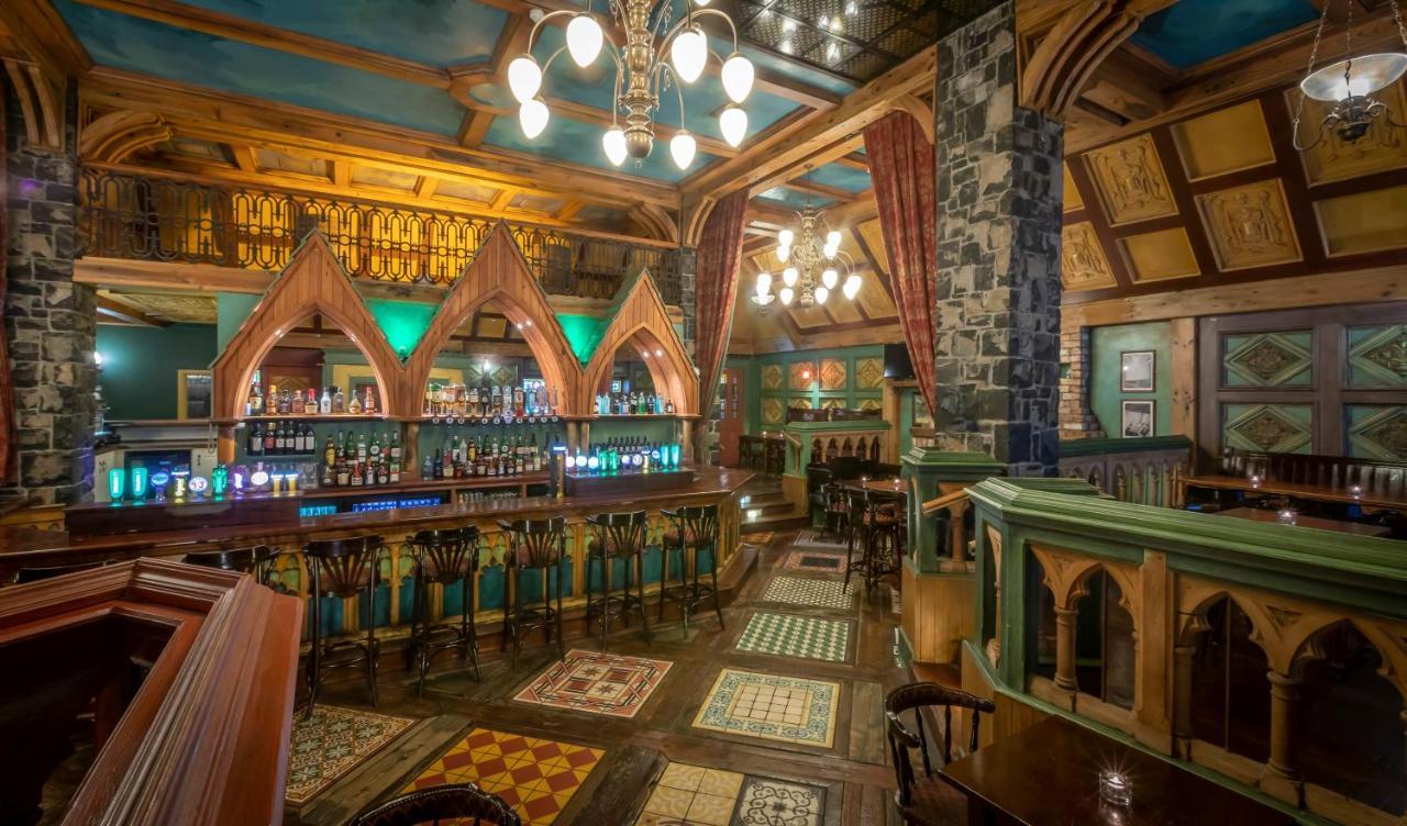 Temple Gate Hotel اينيس المظهر الخارجي الصورة